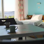 Planet View * 法里拉基