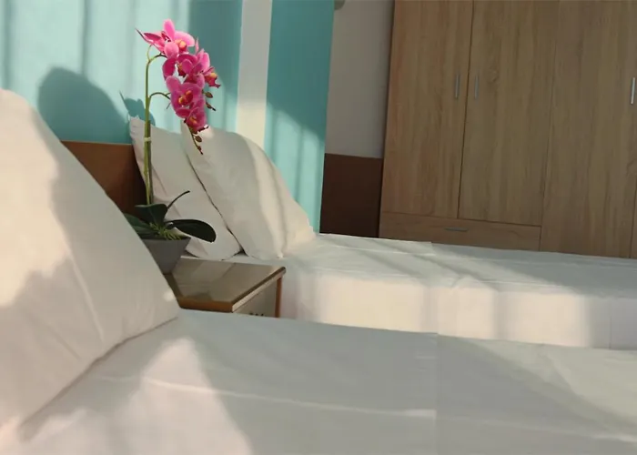 Planet View アパート ファリラキ